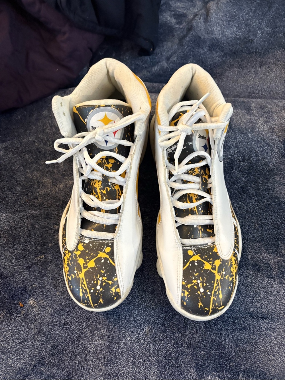 Men’s White and Yellow Steelers Splatter Basketball Shoes